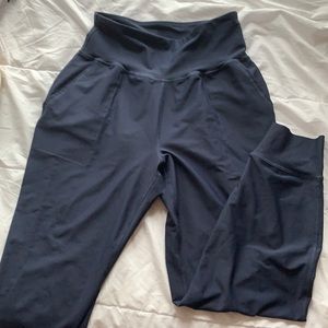 High-waisted elevate power soft 7/8- length jogger